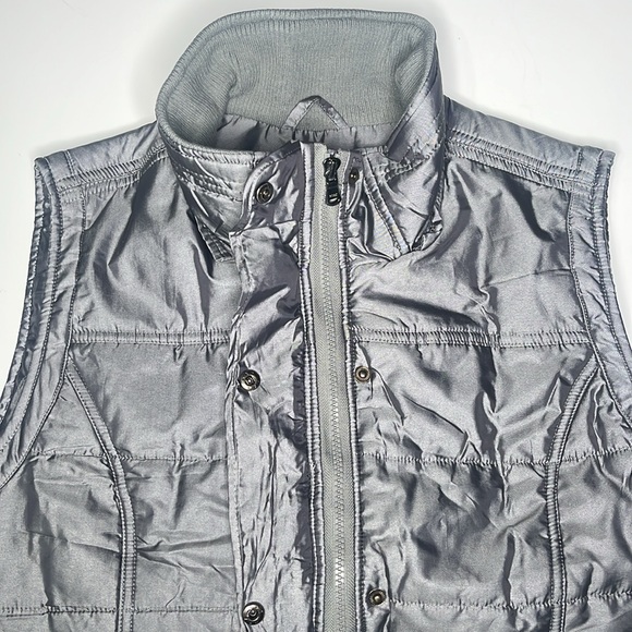 NY&Co. Metallic Grey Puffer Zip-Up Buttoned Sleeveless Turtleneck Vest Jacket XL - Picture 3 of 10